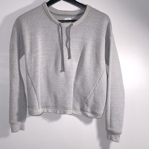 gray sweatshirt